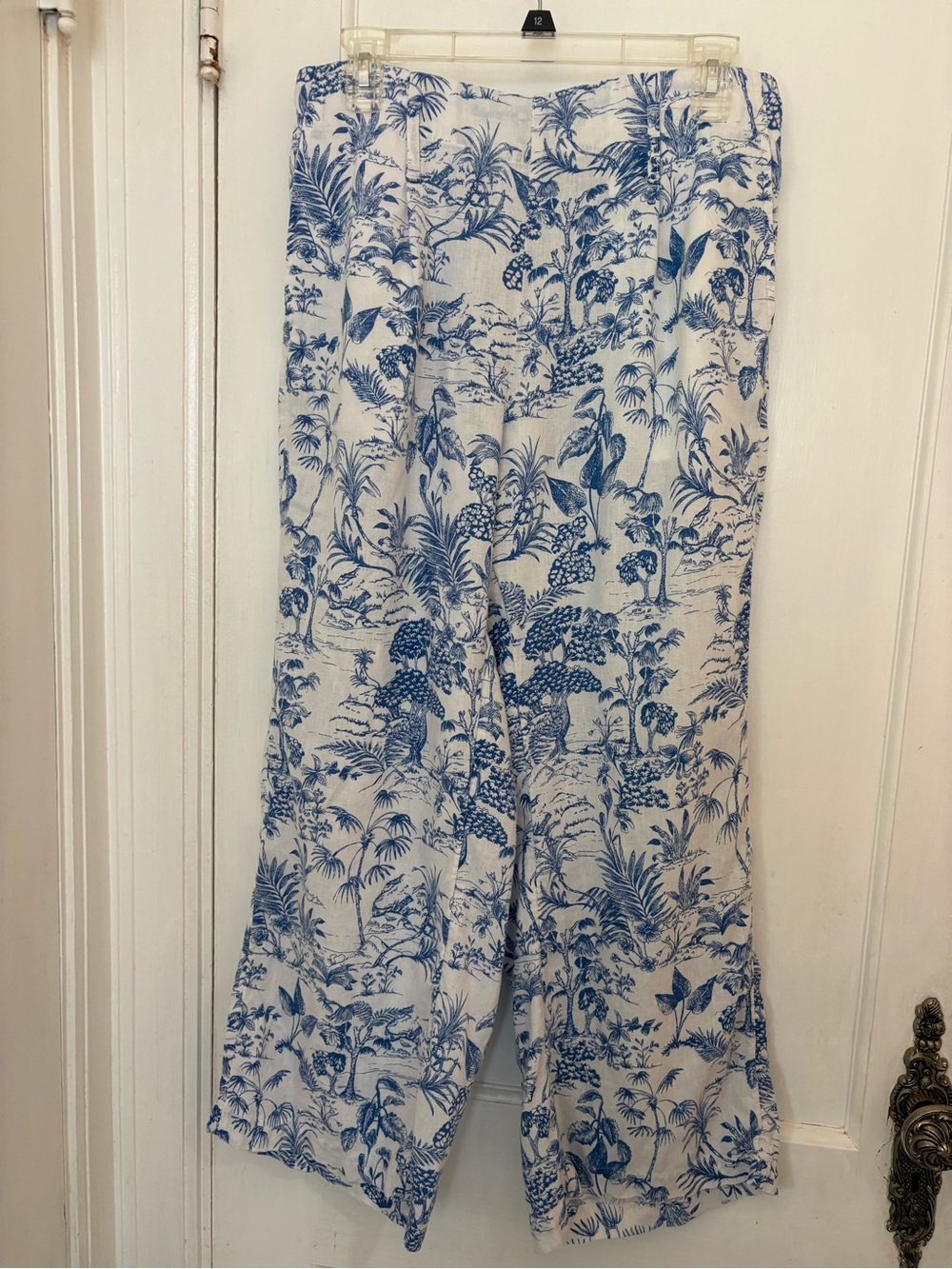 Nicole Miller Blue and White Printed Pants